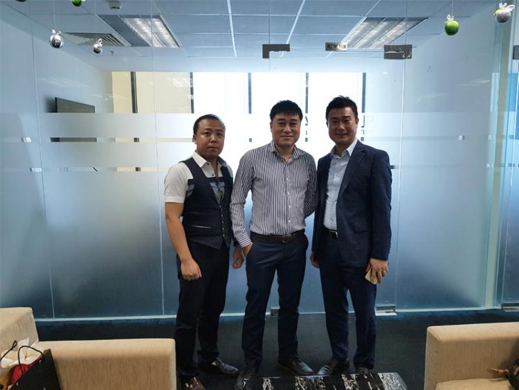 Vsiting-Vietnam-Buyer-rev1